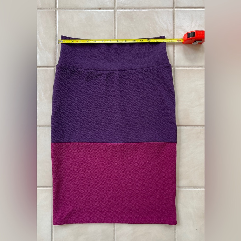NWOT Lularoe Cassie Pencil Skirt - Two tone Purple/pink color block - Size S
